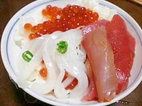 新鮮刺身で海鮮丼